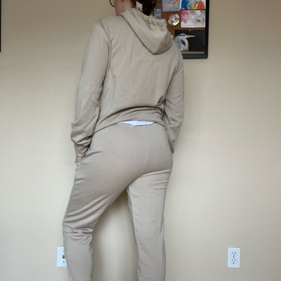 NWT Matching Sweatsuit - Size XS - Picture 2 of 8